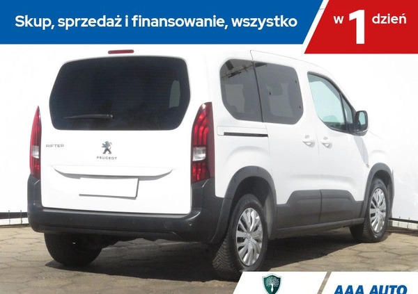 Peugeot Rifter cena 56000 przebieg: 155269, rok produkcji 2019 z Sędziszów Małopolski małe 211